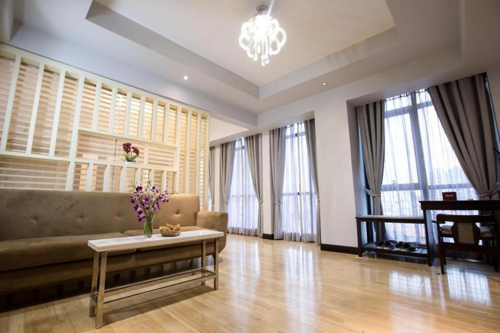 Essence Hotel-Πνομ Πενχ Εξωτερικό φωτογραφία